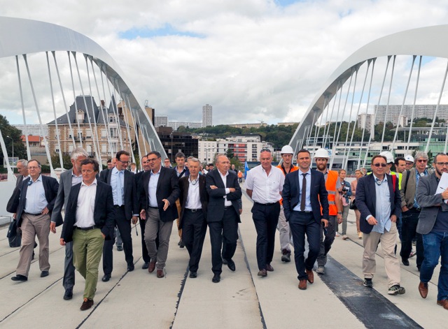 Visite de chantier du pont Schuman par les élus, à trois semaines de son inauguration © Tim Douet
