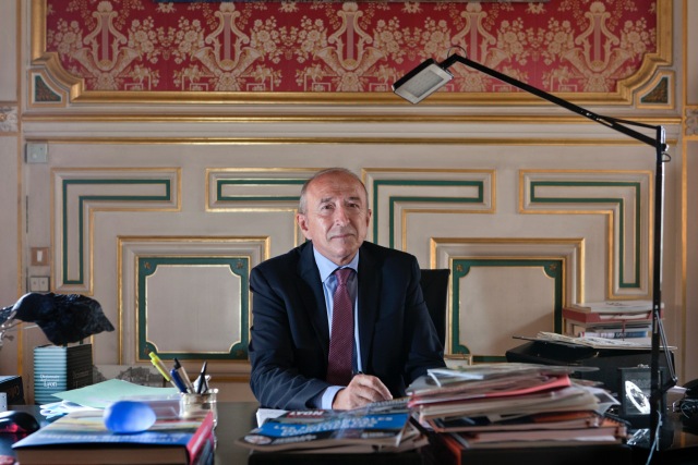 Gérard Collomb dans son bureau de la mairie de Lyon, le 31 août 2014 © Tim Douet