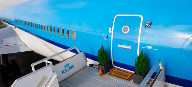 KLM ()