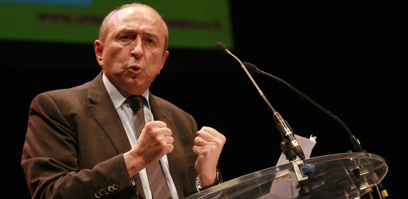 Gérard Collomb () Gérard Collomb ()