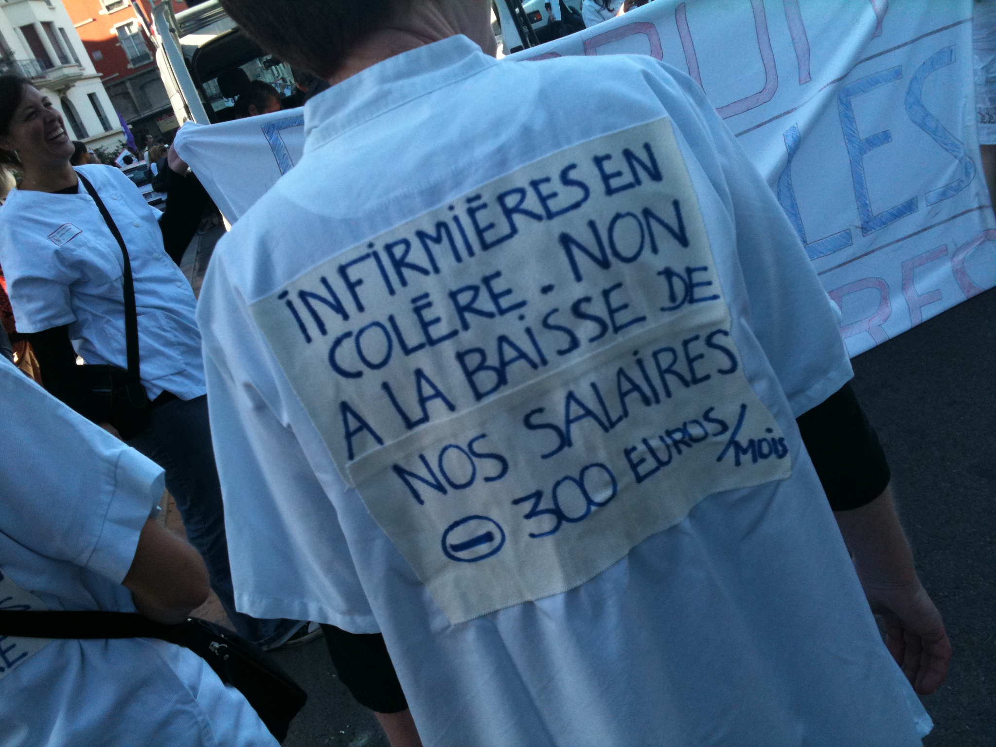 infirmière en grève () infirmière en grève ()