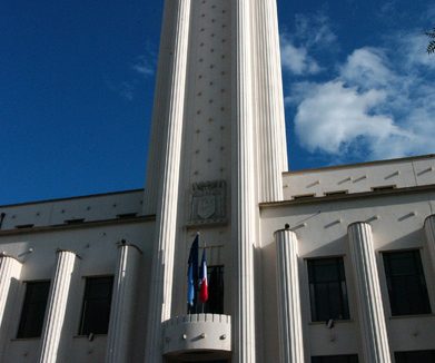 L' assemblée citoyenne de Villeurbanne est composée de 25 membres, venus du conseil de quartiers, du conseil des jeunes ou qui se sont portés volontaire.