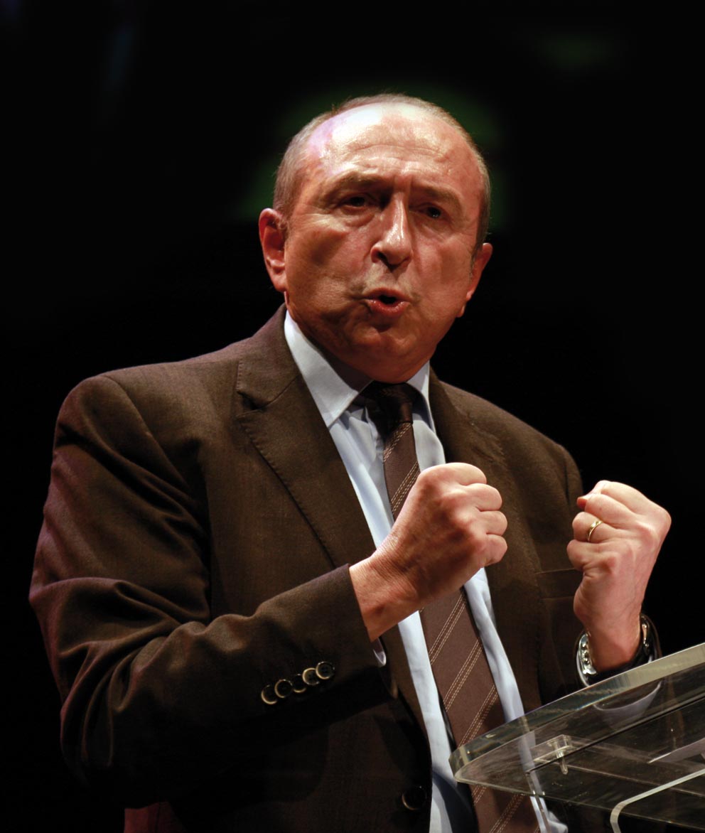 Collomb () Collomb ()