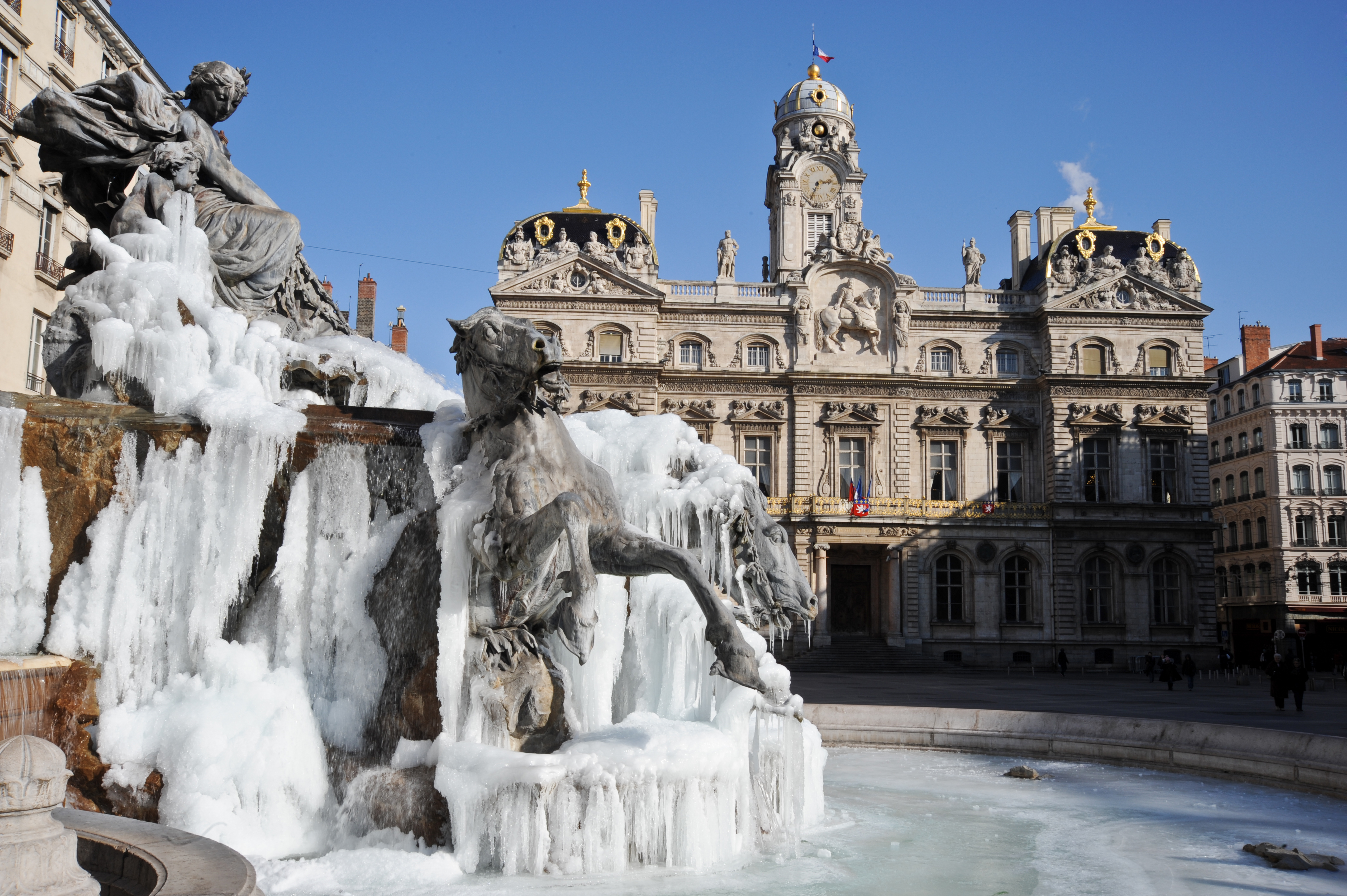 La fontaine Bartholdi gelée en 2012©TRISTAN PARET  (8) ()