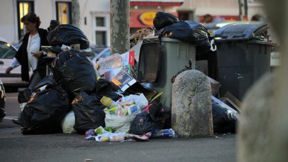 greves des eboueurs Poubelle © TD_0008