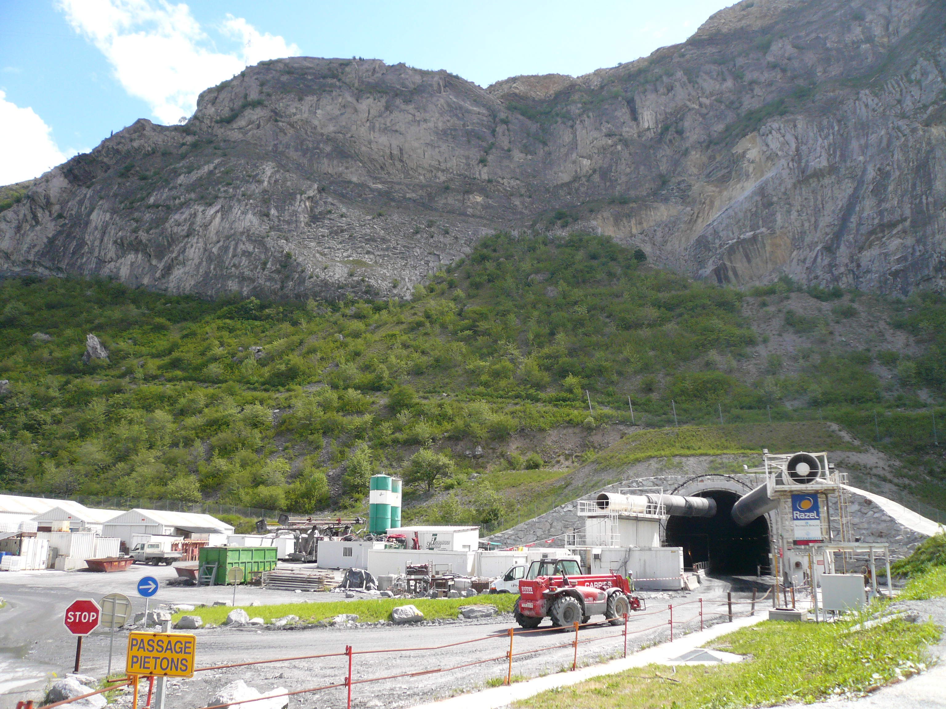 tunnel2 () tunnel2 ()