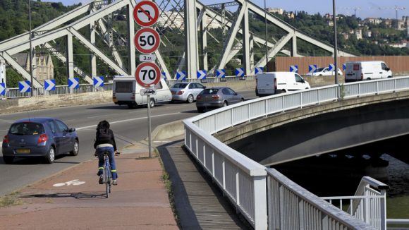 Pont Mulatière vélo