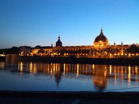 Hôtel-Dieu nuit