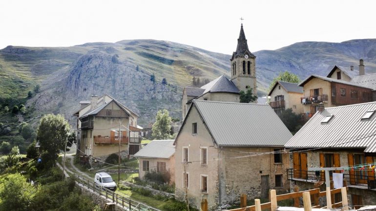 Village de France © Tim Douet