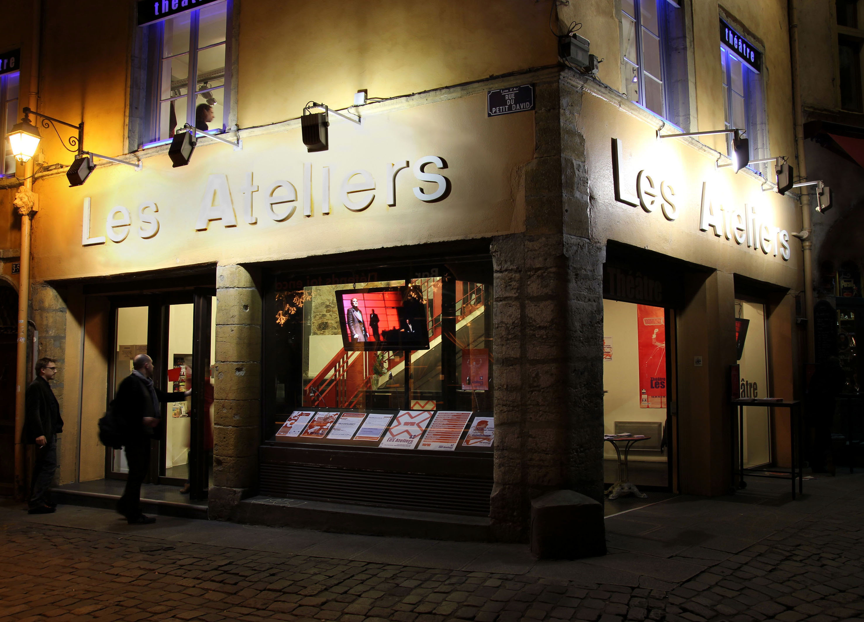 Ateliers-1 copie () Ateliers-1 copie ()