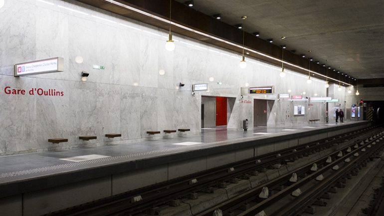 MÉTRO OUllins