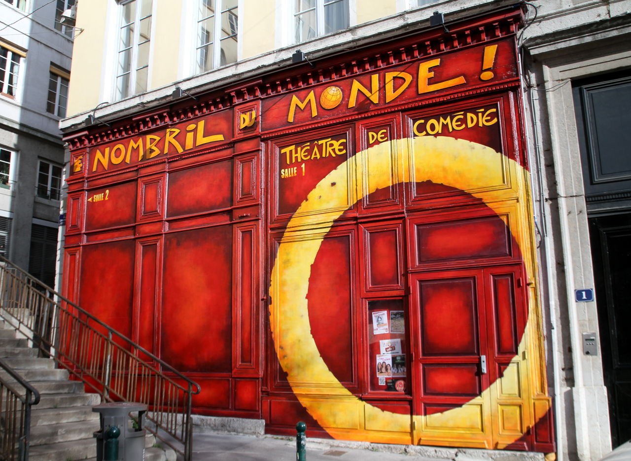 Entrée du théâtre nOmbril du mOnde