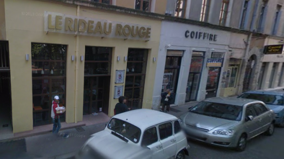 Café-théâtre le Rideau Rouge