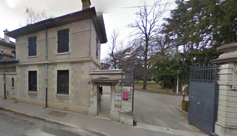 La Villa Gillet () La Villa Gillet ()