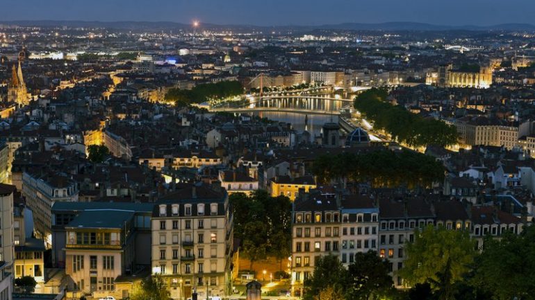 Vue de Lyon nuit 009