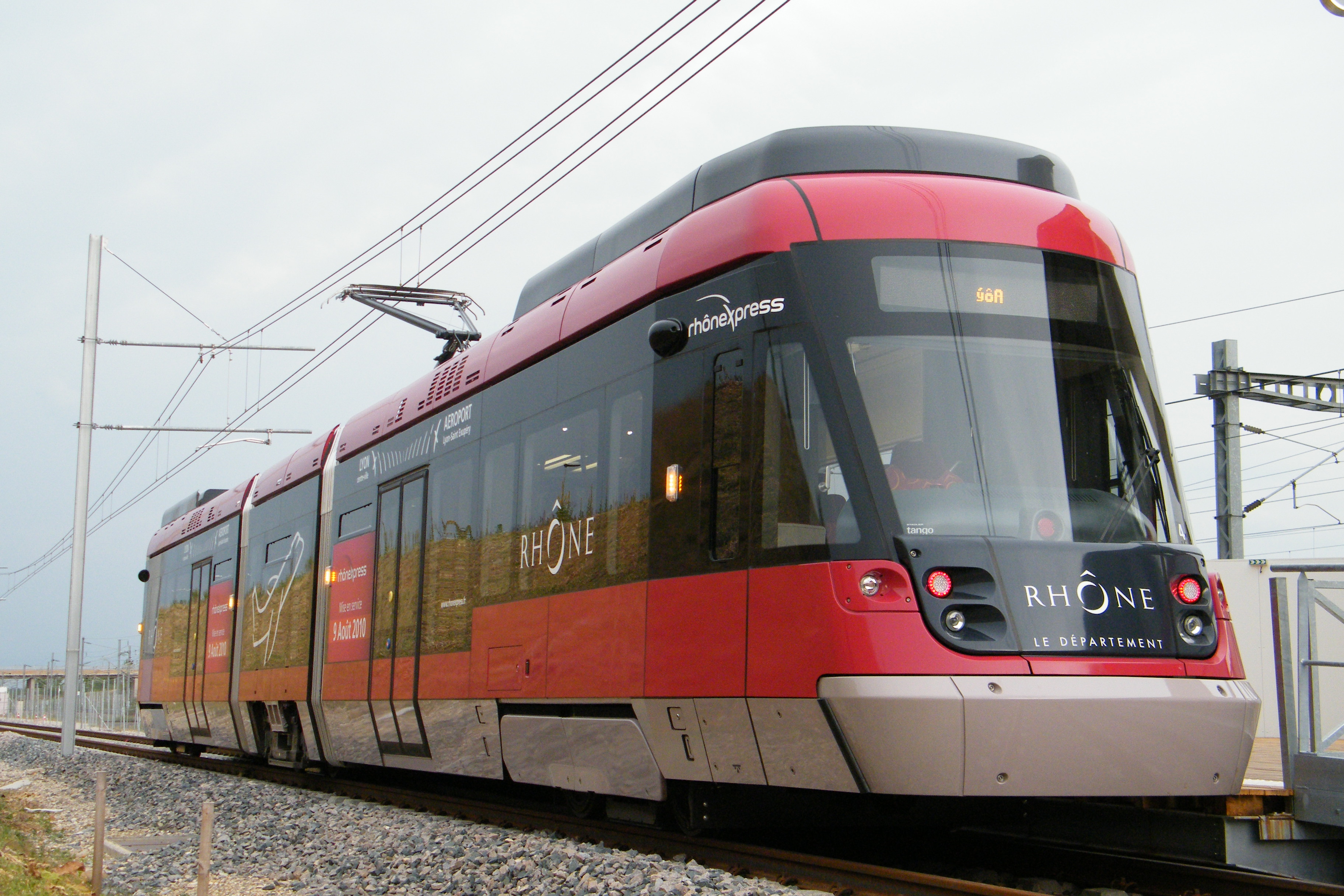 La navette Rhônexpress, qui fait la liaison entre la gare de la Part-Dieu et l’aéroport Saint-Exupéry © DR