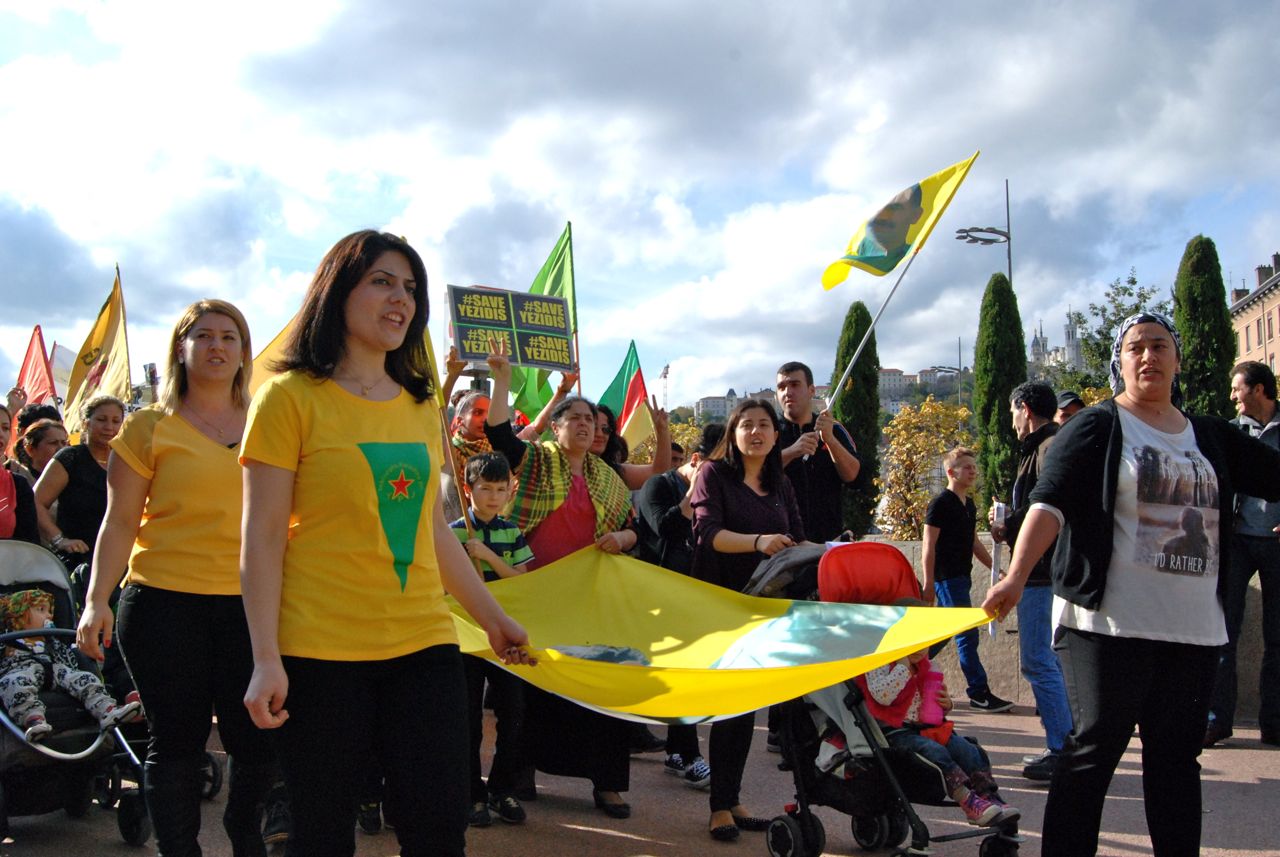 Manifestation en soutien à Kobané, le 11 octobre 2014 à Lyon © Alice Patalacci