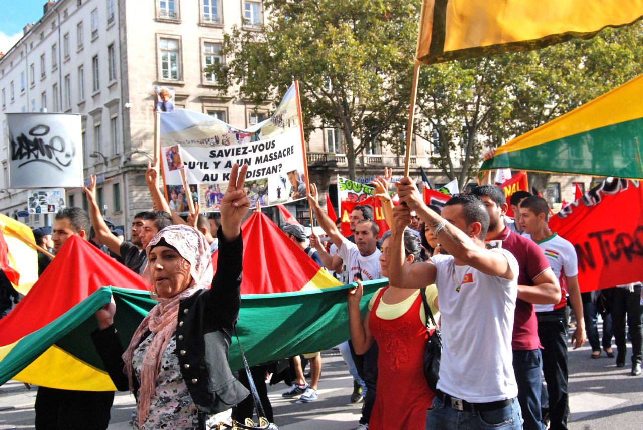 Manifestation kurde en soutien à Kobané © Alice Patalacci Manifestation kurde en soutien à Kobané © Alice Patalacci