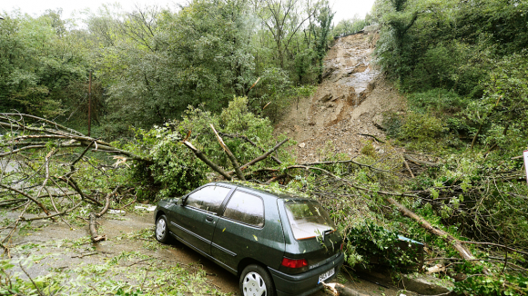 Un pan de la colline s'effondre à Givors