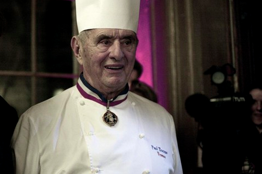 Paul Bocuse (Meilleur Ouvrier de France 1961) compte déjà quatre MOF. En 2015, c'est le second de cuisine, Olivier Couvin, qui tentera de décrocher le 5e.