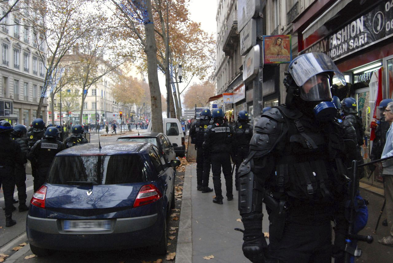 CRS manif anti FN