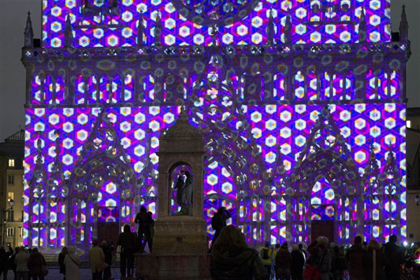 Fête des lumières 2014, Color or Not sur la façade de la cathédrale St-Jean © Ville de Lyon Fête des lumières 2014, Color or Not sur la façade de la cathédrale St-Jean © Ville de Lyon