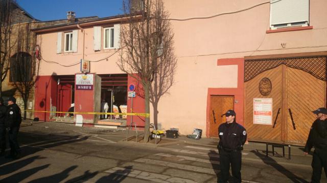 Le Kebab jouxtant la mosquée à Villefranche