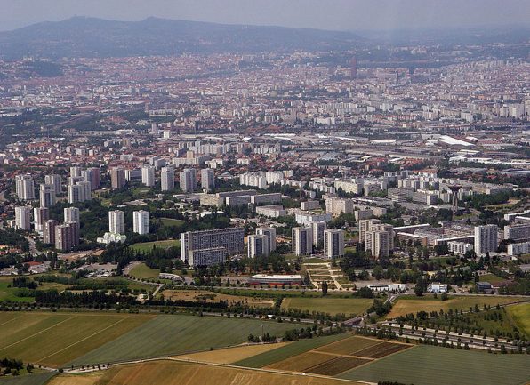 800px-Lyon_panoramique