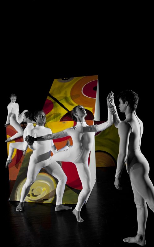 Deli Commedia/La Boîte à joujoux, chorégraphie de Merce Cunningham, par le CNDC d’Angers © Wilfried Thierry