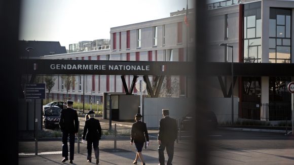 faits divers Entrée de la gendarmerie de Sathonay