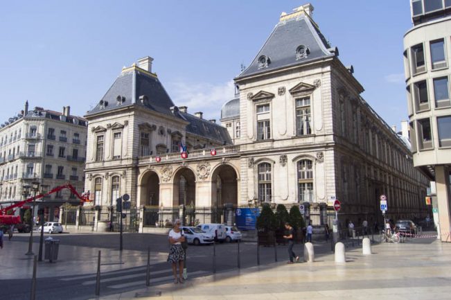 L’hôtel de ville de Lyon, place de la Comédie © Eliot Lucas