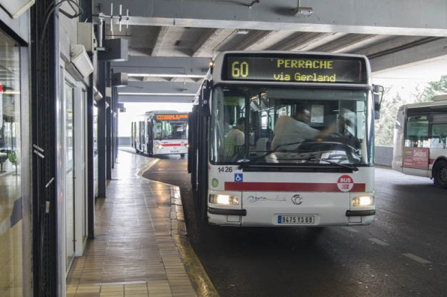 Bus 60