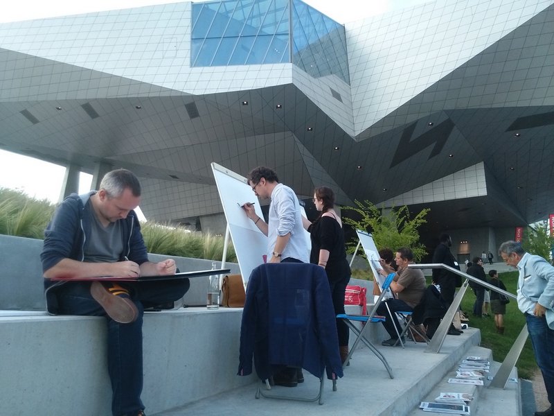 Les dessinateurs Jibé, Guillaume Long, Marie Avril et Yan Le Pon au musée des Confluences, le 2 septembre 2015 © Belinda Billen / Lyon BD