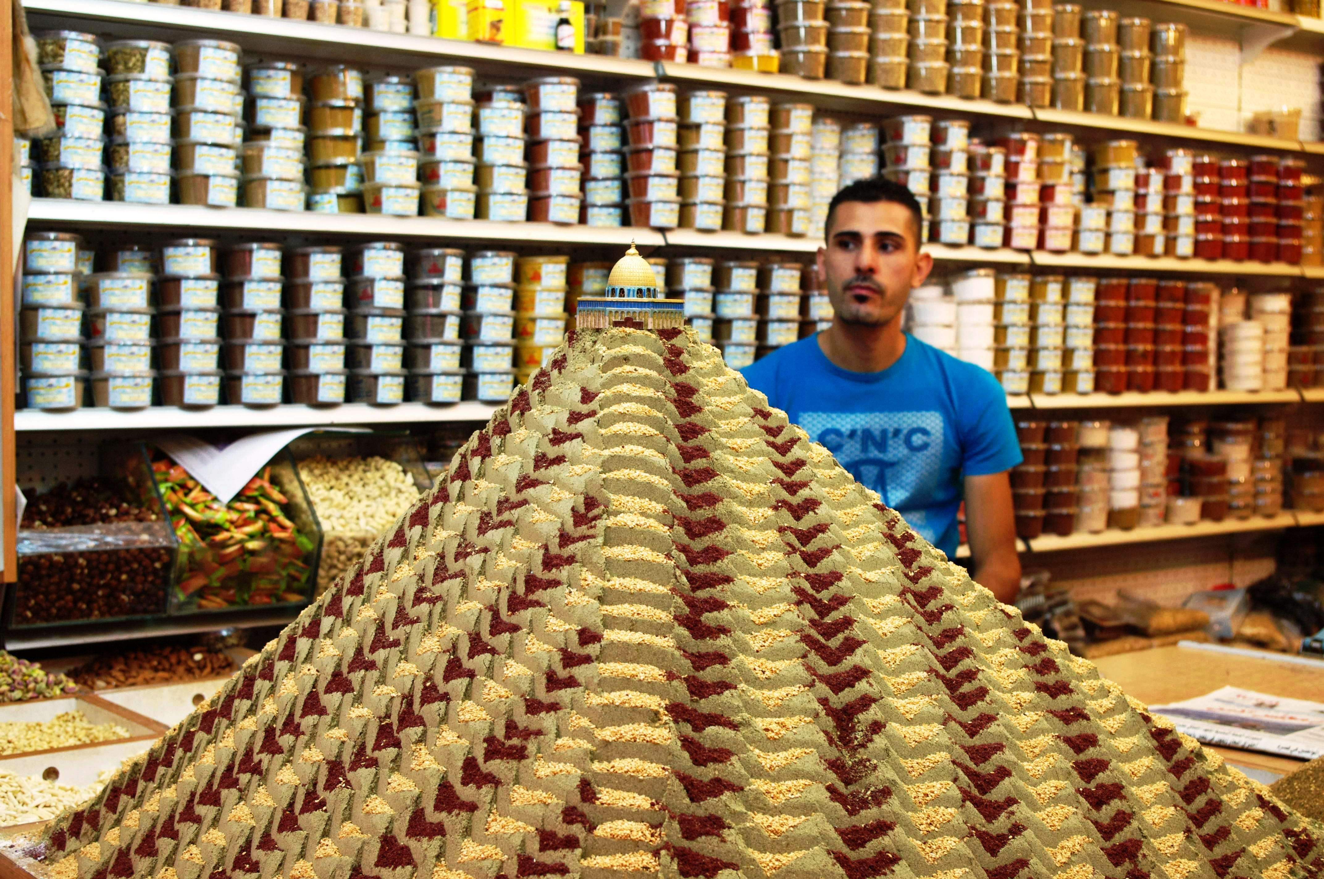 Image extraite du film documentaire “Make hummus not war” (Faites l’houmous pas la guerre) de Trevor Graham © DR Image extraite du film documentaire “Make hummus not war” (Faites l’houmous pas la guerre) de Trevor Graham © DR