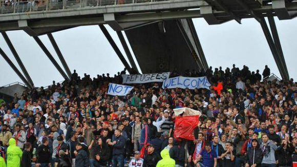 banderole anti-réfugiés à Gerland