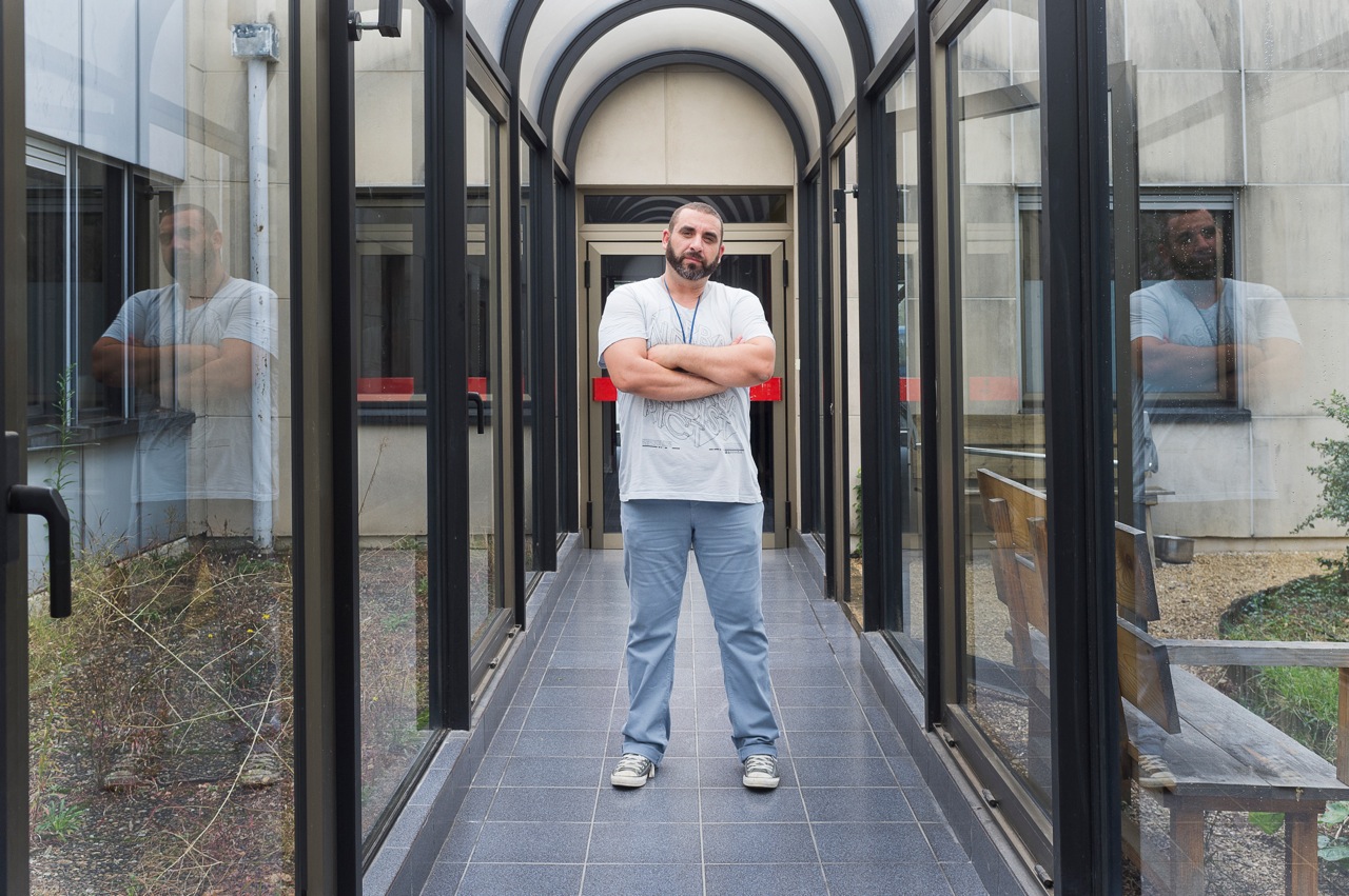 M. Boudjaja, éducateur en établissement pénitentiaire pour mineurs