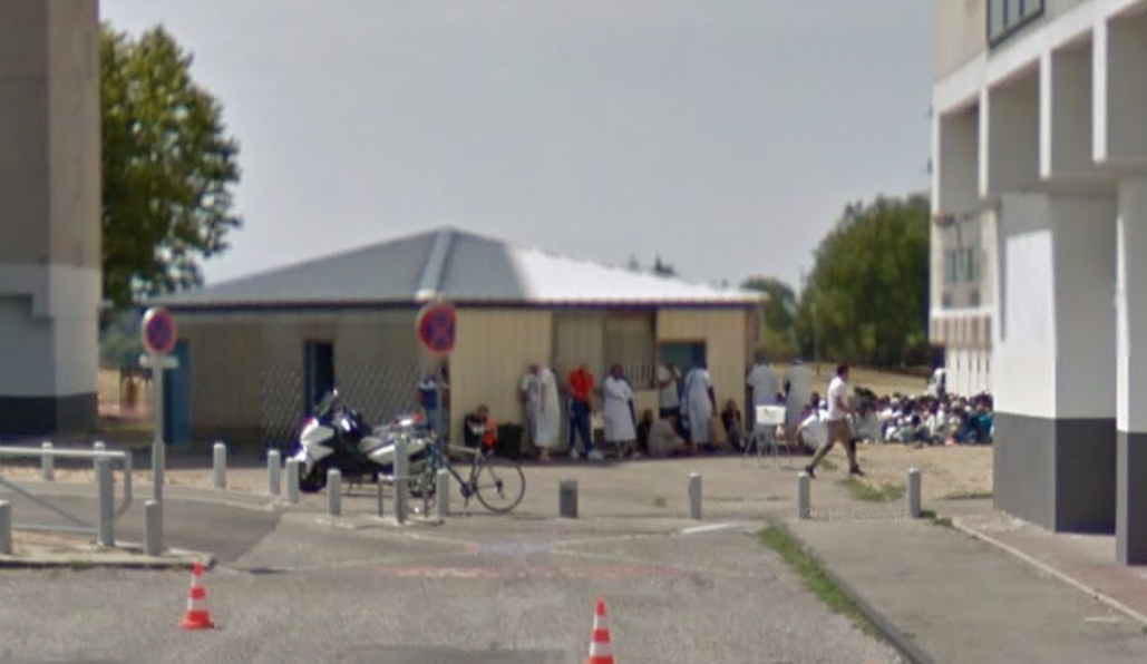 La mosquée Bilal, sur le plateau des Minguettes, à Vénissieux La mosquée Bilal, sur le plateau des Minguettes, à Vénissieux