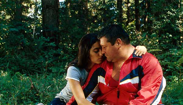 Hafsia Herzi et Ludovic Berthillot dans “Le Roi de l’évasion” d’Alain Guiraudie © Les Films du Losange