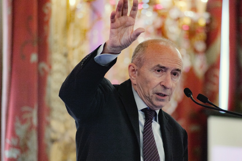 Gérard Collomb lors de la présentation de la Cité de la gastronomie le 7 avril 2016 Gérard Collomb lors de la présentation de la Cité de la gastronomie le 7 avril 2016