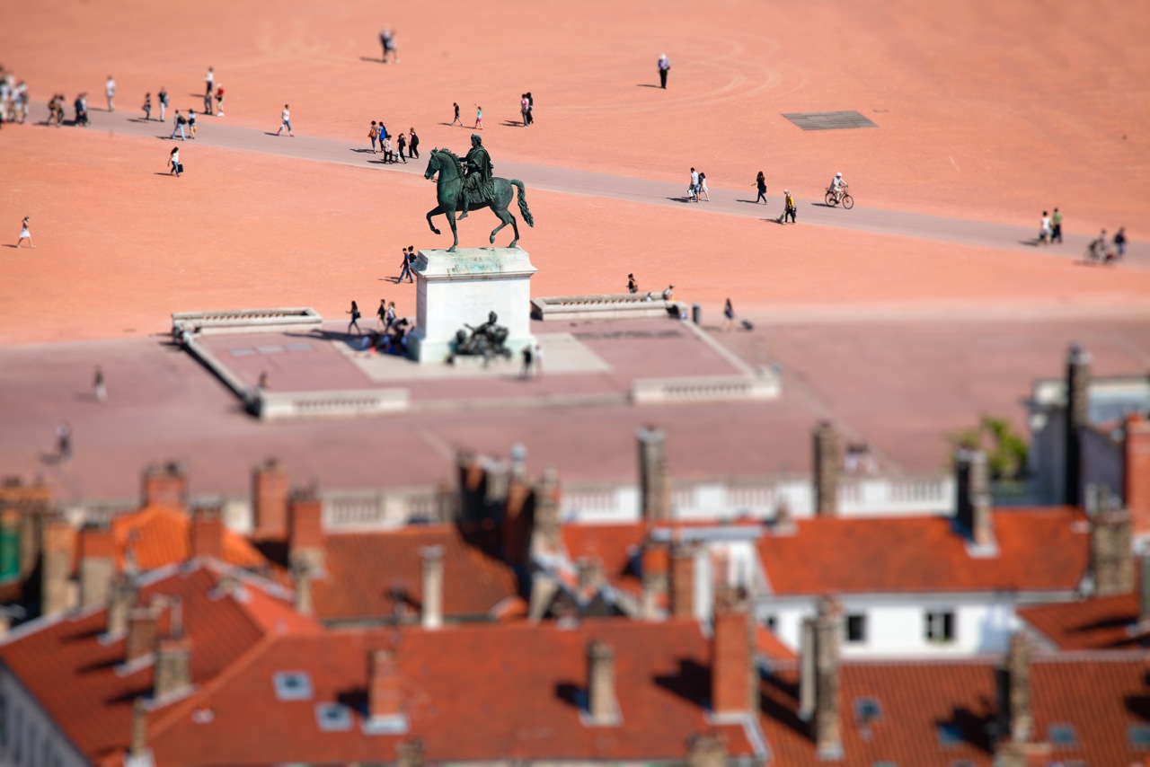 Lyon – La place Bellecour vue de Fourvière © Tim Douet