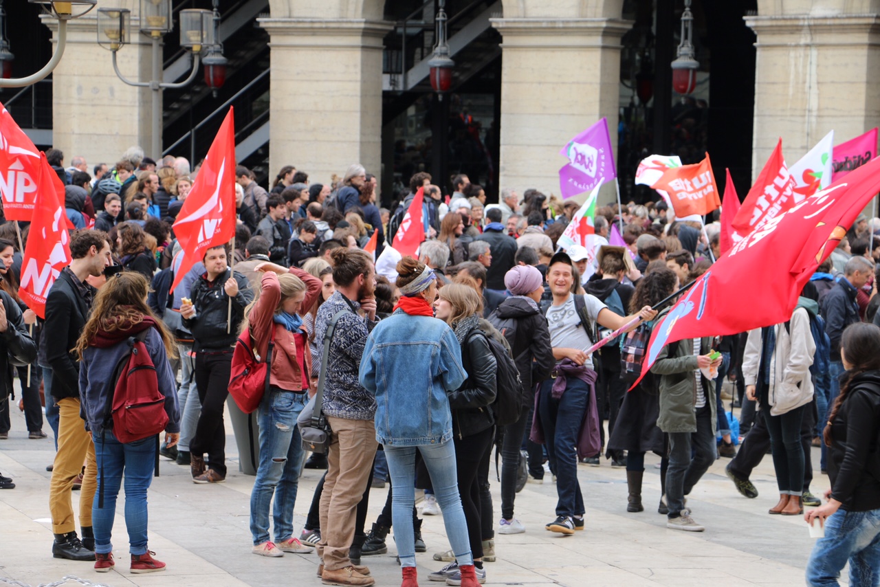 Manifestation 12 mai 2016 () Manifestation 12 mai 2016 ()