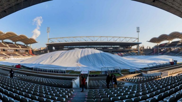 stade Gerland LOU bache tribunes