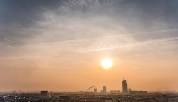 Pollution Lyon lever jour © Tim