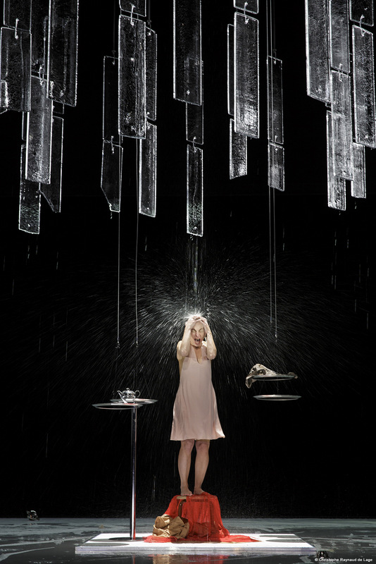 Natalie Dessay dans “Und” de Howard Barker – mise en scène Jacques Vincey © Christophe Raynaud de Lage