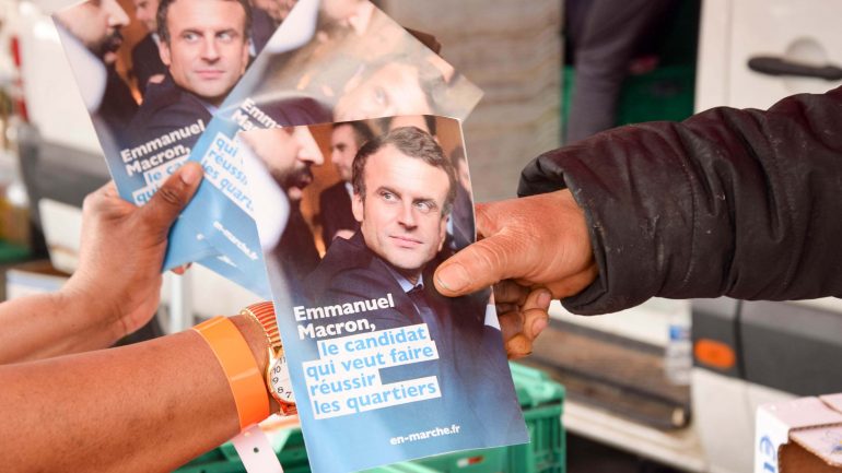 Macron marché mas du taureau