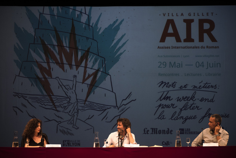 Ece Temelkuran (à gauche) et Kamel Daoud (à droite) aux Assises du roman, le 29 mai 2017 © Bertrand Gaudillère / Item