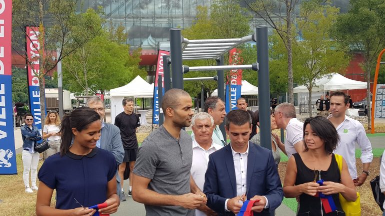 Yann Cucherat en compagnie de Tony Parker lors du lancement de l'application enform@Lyon