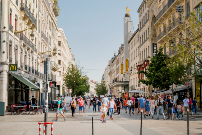 rue de la République piétons piétonne