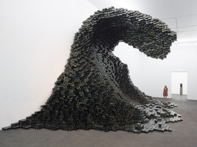 Jean-Michel Othoniel – Big Wave © Marc Domage Jean-Michel Othoniel – Big Wave © Marc Domage