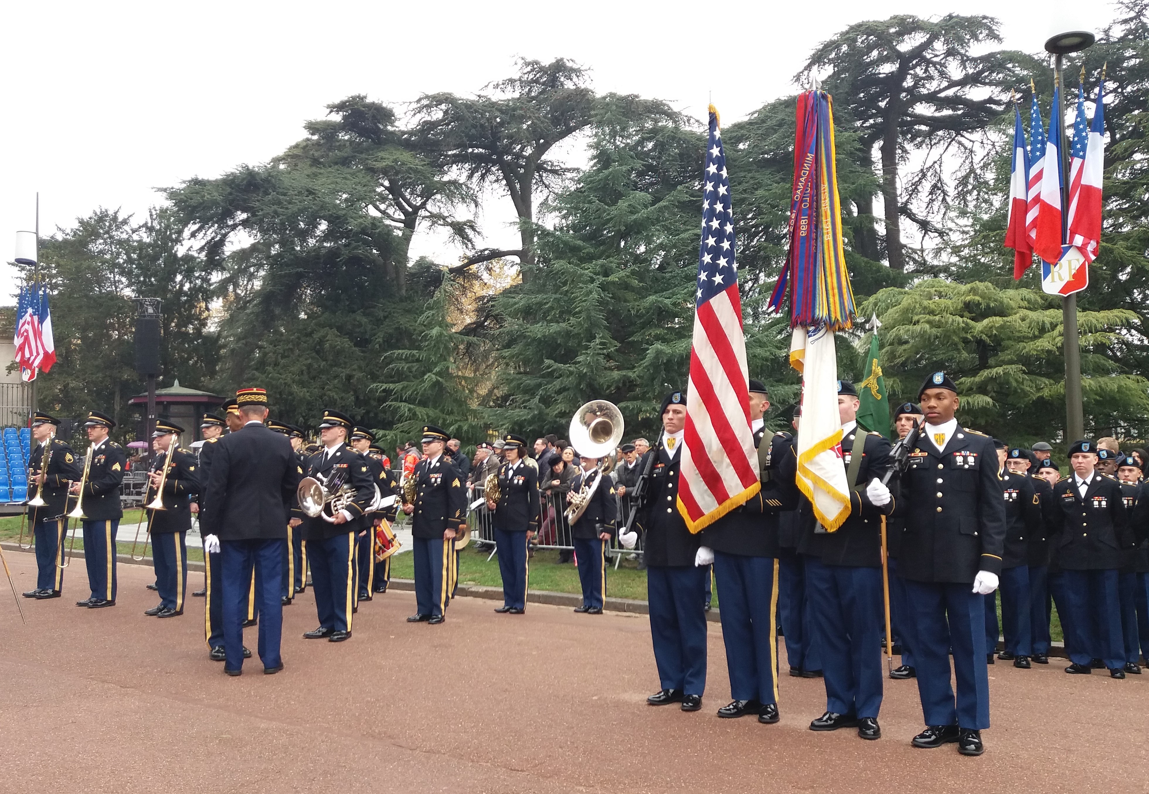 La délégation américaine lors de la cérémonie de commémoration du 11 novembre 2017